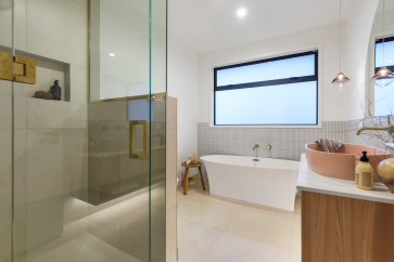 Hamilton-Home-bathroom-window