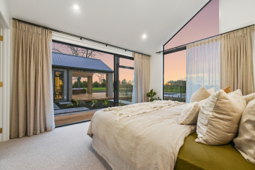 Hamilton-Home-master-sliding-door