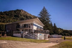 Mt-Surf-club-day-outside-distance